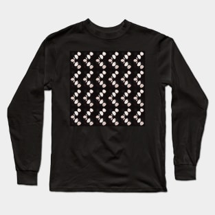 Black n’ White Zig Zag Abstract Petals Long Sleeve T-Shirt